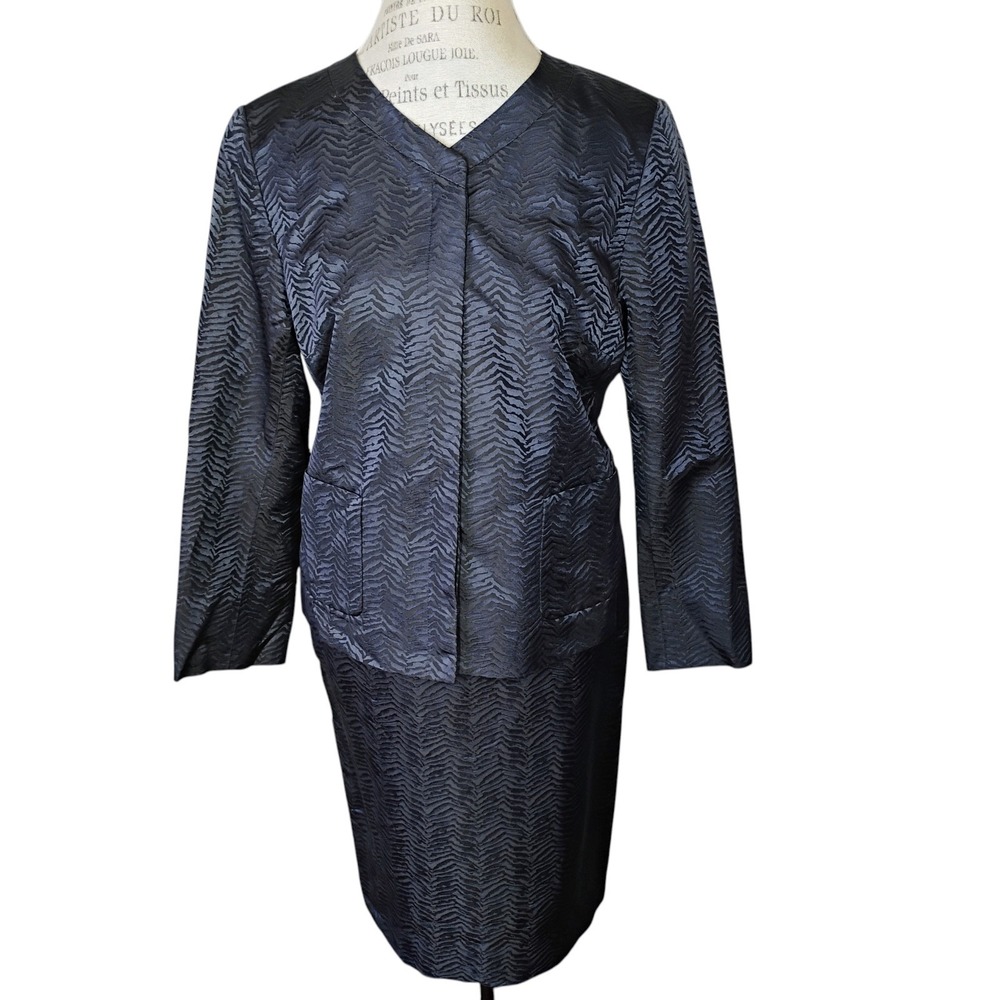 LAFAYETTE 148‎ Skirt Suit Set Womens 10 12 Animal Print Silk Blend MOB Career